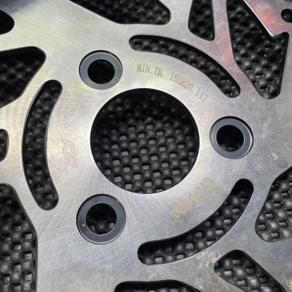 Ruckus low down 220mm front forks disk brake set  - pictures 7 - rights to use Tunescoot Ruckus low down 220mm front forks disk brake set  - pictures 7 - rights to use Tunescoot