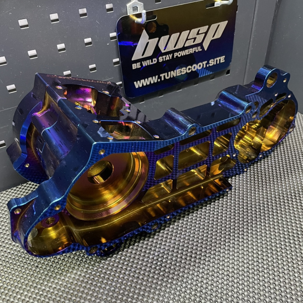 Dio50 180cc billet engine case Bwsp "Blitz" for electric starter in dark rainbow - pictures 4 - rights to use Tunescoot