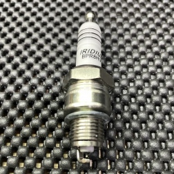 Irridium spark plug for Honda Dio50 - pictures 1 - rights to use Tunescoot