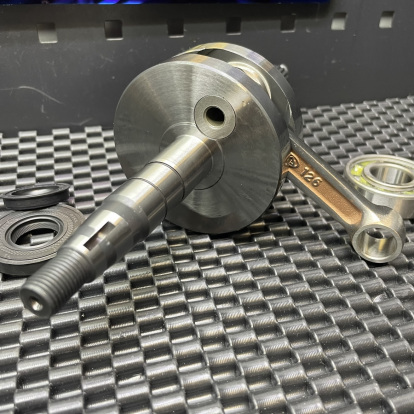 Forged crankshaft for Jog90 Jog50 44mm (+2) long stroke with bearings and oil seals  - pictures 3 - rights to use Tunescoot Forged crankshaft for Jog90 Jog50 44mm (+2) long stroke with bearings and oil seals  - pictures 3 - rights to use Tunescoot