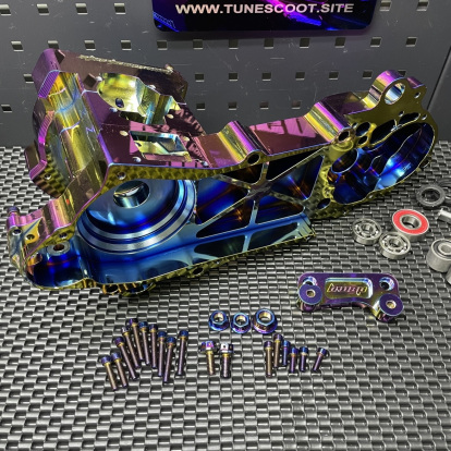 Dio 125cc billet engine case Bwsp "Bullet" for electric starter Dio50 in light rainbow  - pictures 2 - rights to use Tunescoot Dio 125cc billet engine case Bwsp "Bullet" for electric starter Dio50 in light rainbow  - pictures 2 - rights to use Tunescoot