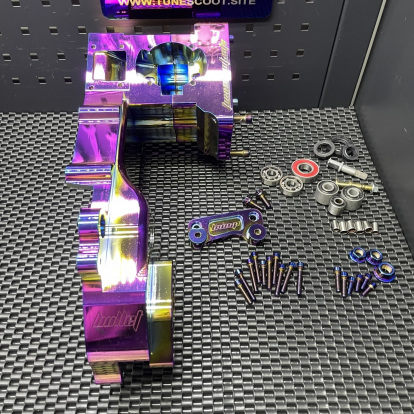 Dio 125cc billet engine case Bwsp "Bullet" for electric starter Dio50 in light rainbow  - pictures 5 - rights to use Tunescoot Dio 125cc billet engine case Bwsp "Bullet" for electric starter Dio50 in light rainbow  - pictures 5 - rights to use Tunescoot