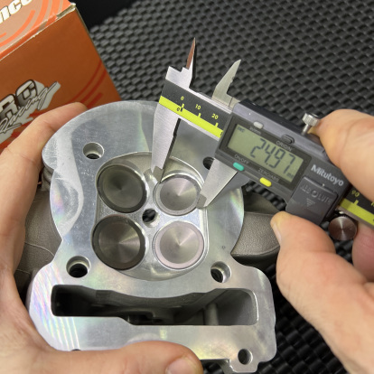 Cylinder head for Cygnus125 Ex25/In27 TTMRC four valves  - pictures 7 - rights to use Tunescoot