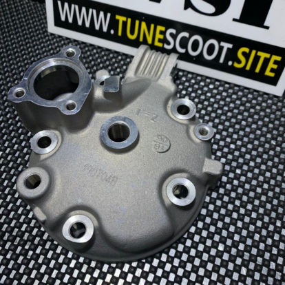DT230 cylinder head 2 stroke  - pictures 3 - rights to use Tunescoot