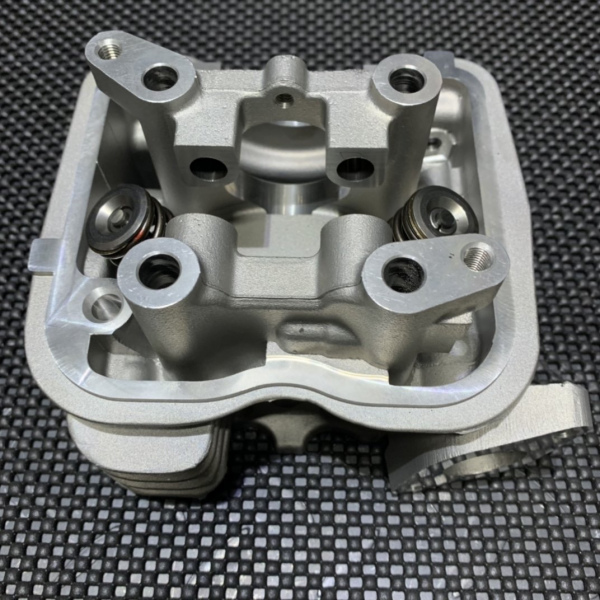 Cylinder head EX25/IN28.5 for Address V125 two valves  - pictures 3 - rights to use Tunescoot