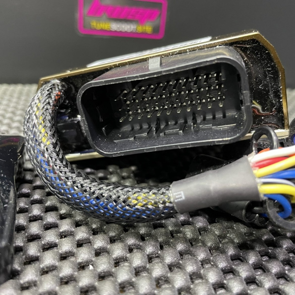 ECU for Yamaha Bws125 Smax155 Force155 - pictures 4 - rights to use Tunescoot