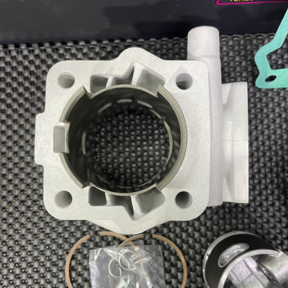 Ceramic cylinder kit 50mm for Derbi Senda 2004 water cooling big bore set with head  - pictures 4 - rights to use Tunescoot