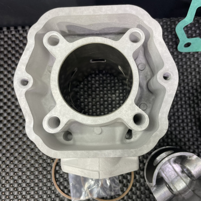 Ceramic cylinder kit 50mm for Derbi Senda 2004 water cooling big bore set with head  - pictures 3 - rights to use Tunescoot