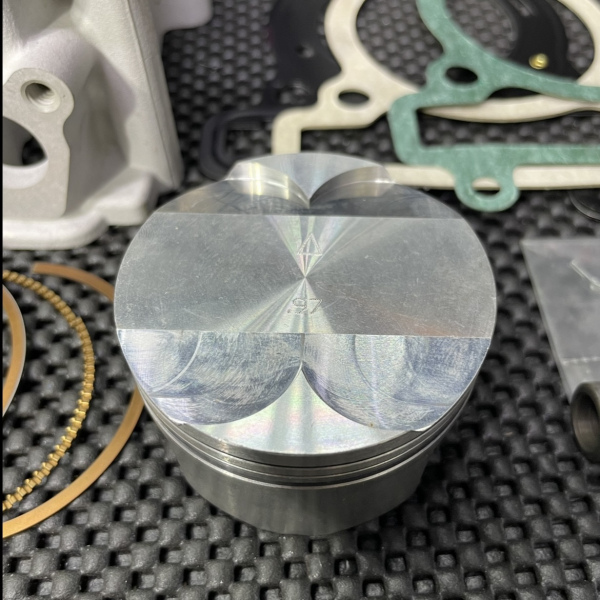 Ceramic cylinder kit 61mm for XMAX125 water cooling 170cc  - pictures 6 - rights to use Tunescoot